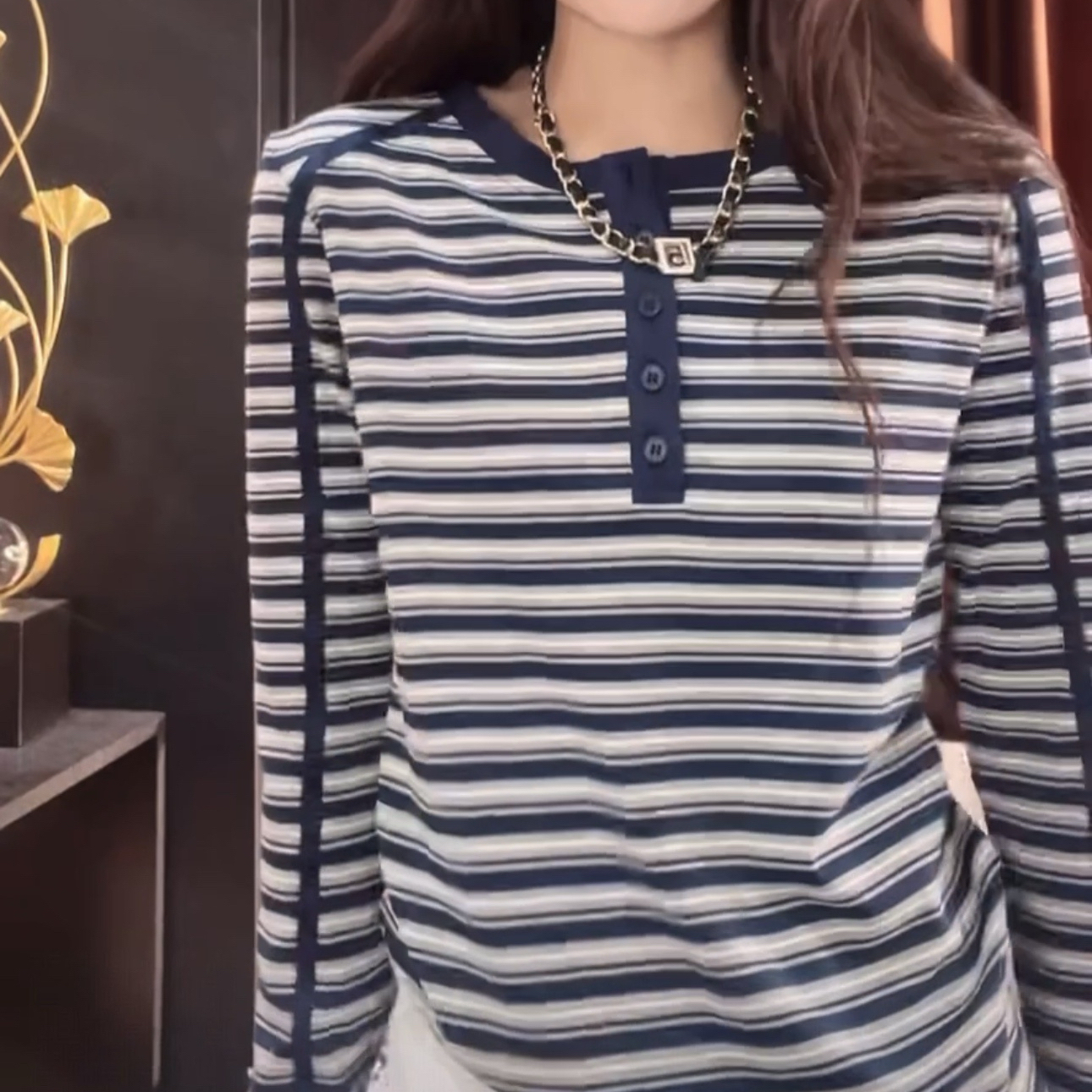 设计感撞色条纹圆领织带长袖T恤