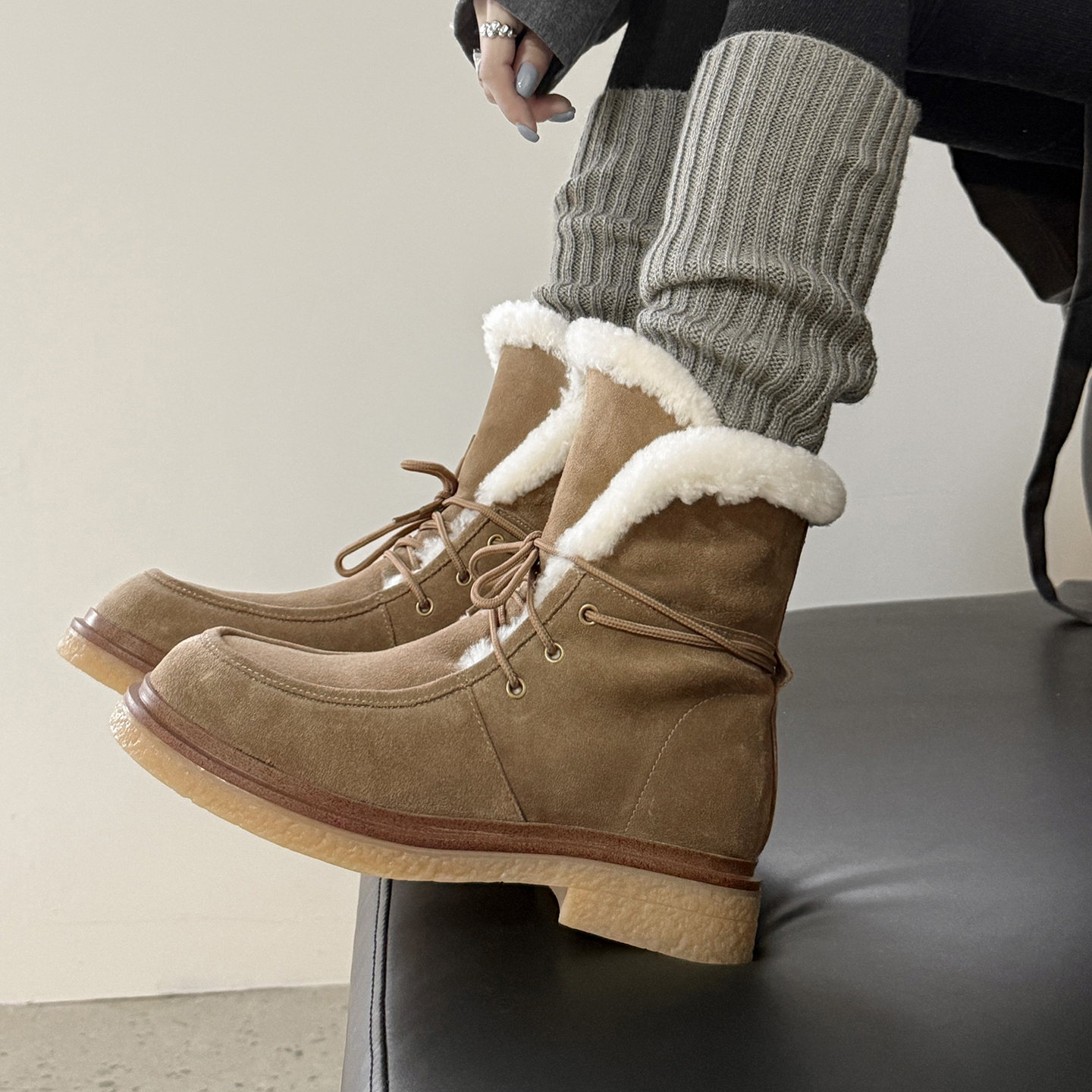 4cm冬季粗跟保暖加绒雪地靴女真皮磨砂圆头马丁靴两穿毛毛短靴子