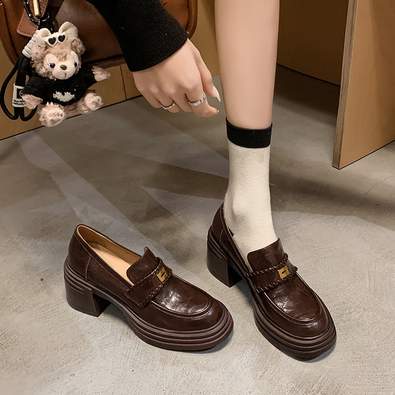 新百搭真皮单鞋小个子厚底小皮鞋