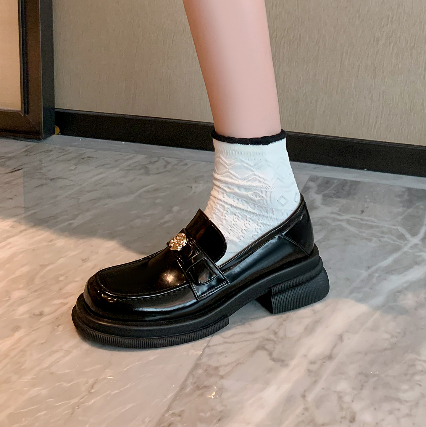 一脚蹬山茶花复古学院单鞋小皮鞋