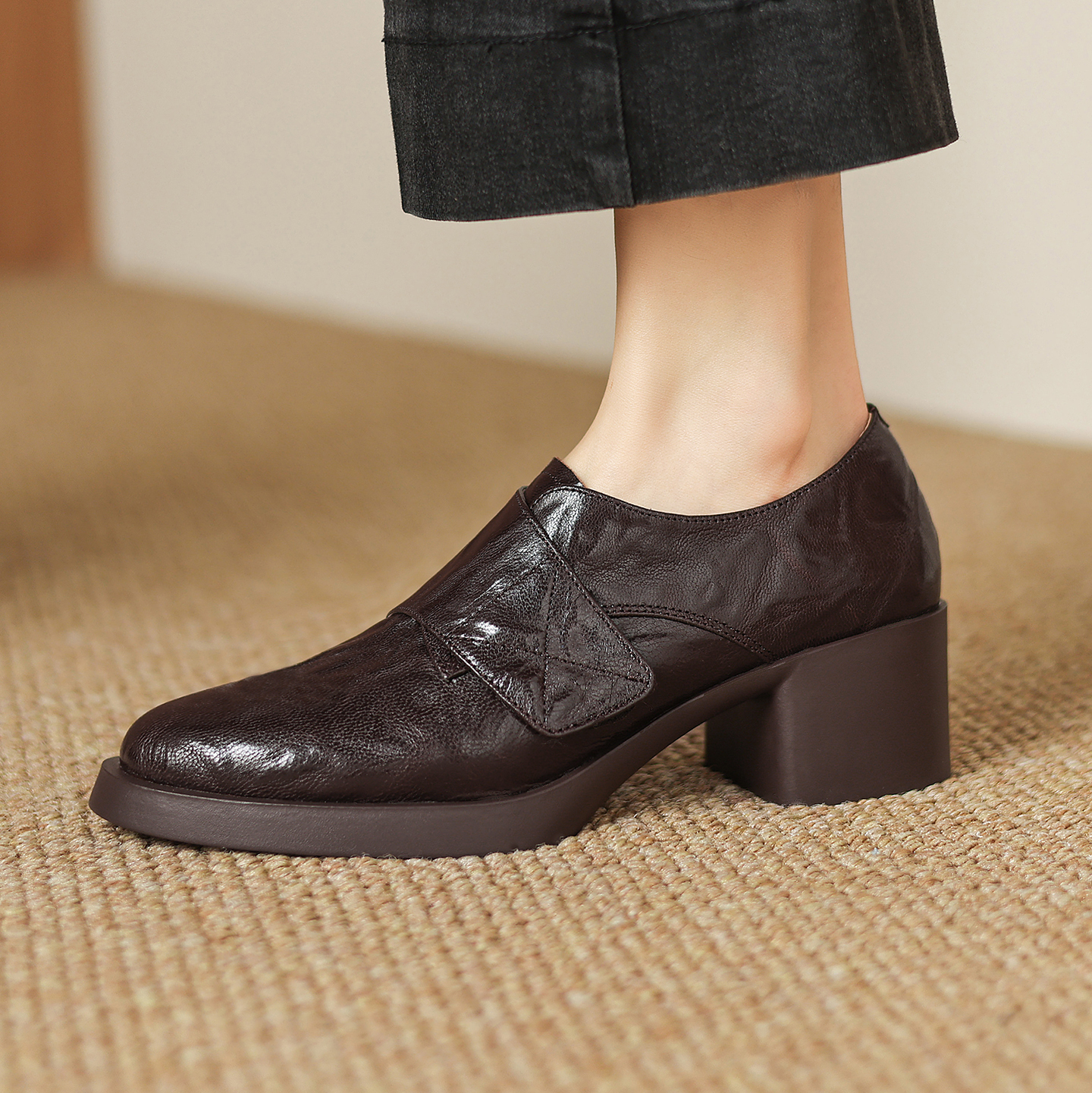 粗跟高跟鞋百搭加绒保暖小皮鞋