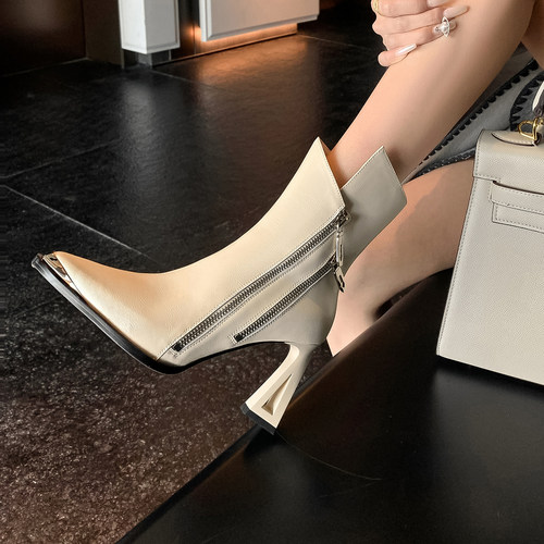 8.5cm法式真皮高跟短靴女2025款