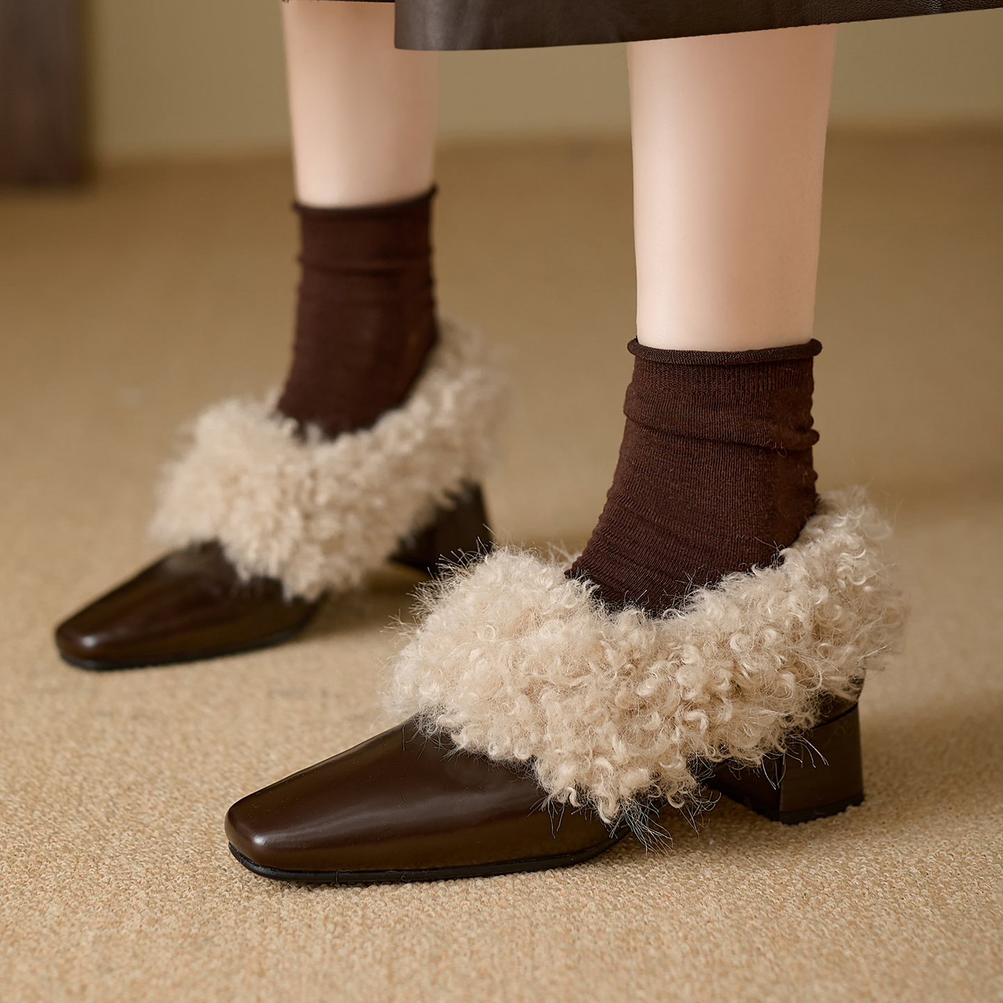 冬季新款百搭方头加绒保暖小皮鞋