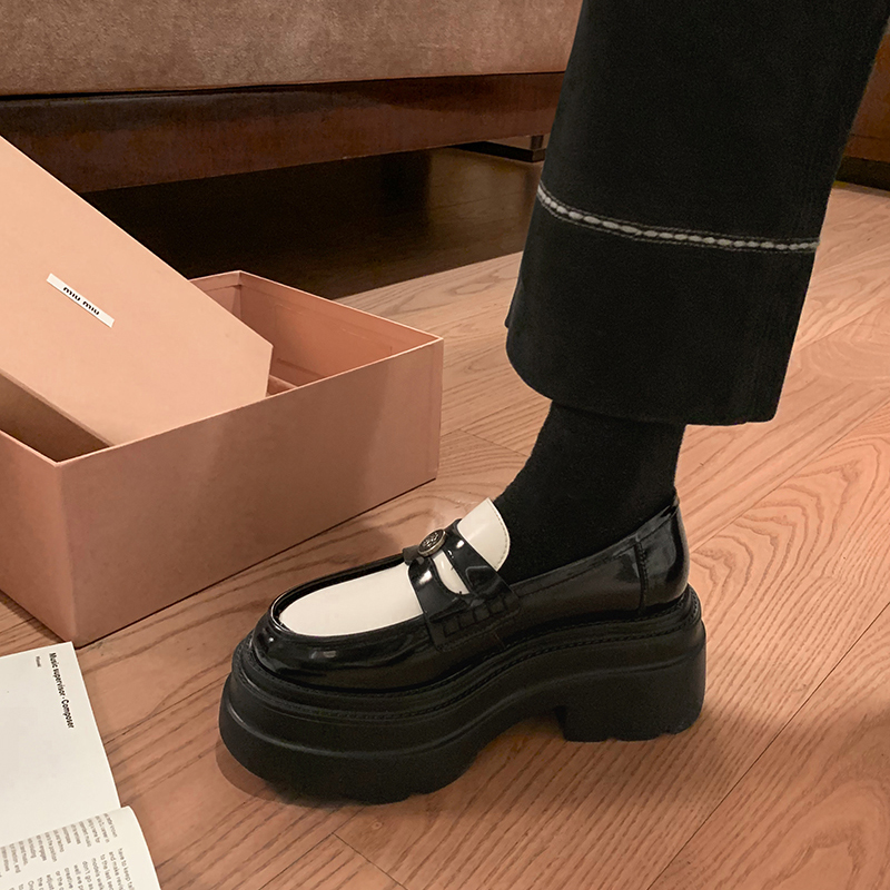 一脚蹬懒人小皮鞋百搭休闲单鞋