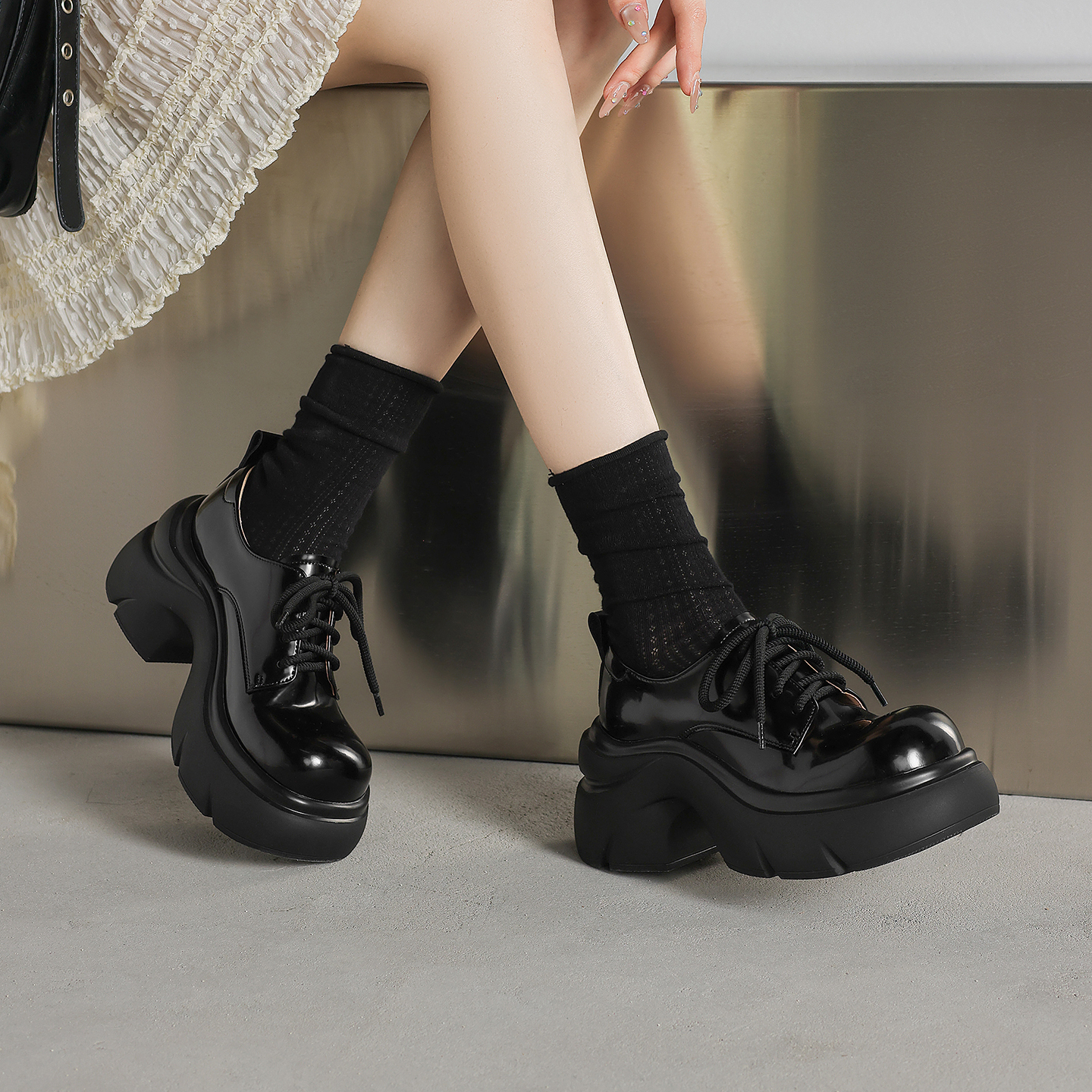 厚底增高黑色小皮鞋系带深口单鞋