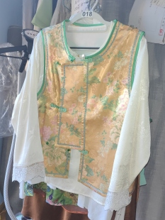 罗绮者新中式 国风马甲女高级感气质名媛上衣白色圆领马甲刻花长袖