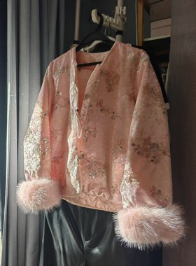 罗绮者～精品系列～刺绣亮色浅粉色植绒钉珠真毛加棉加厚外套女款