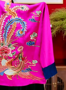 罗绮者蓝绣龙蝙蝠衫+玫红刺绣帽衫+橘刺绣外套+蓝长马甲+正红外套