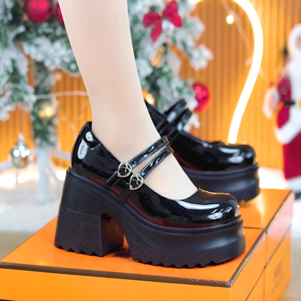 小个子玛丽珍10cm厚底爱心浅口小皮鞋女2026春季新款粗跟百搭单鞋