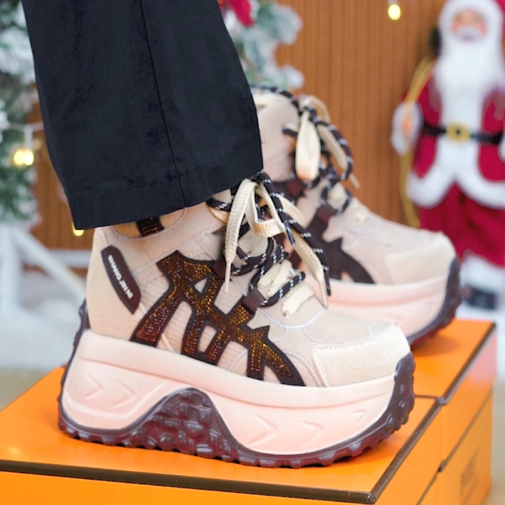 新款百搭增高休闲阿甘鞋女