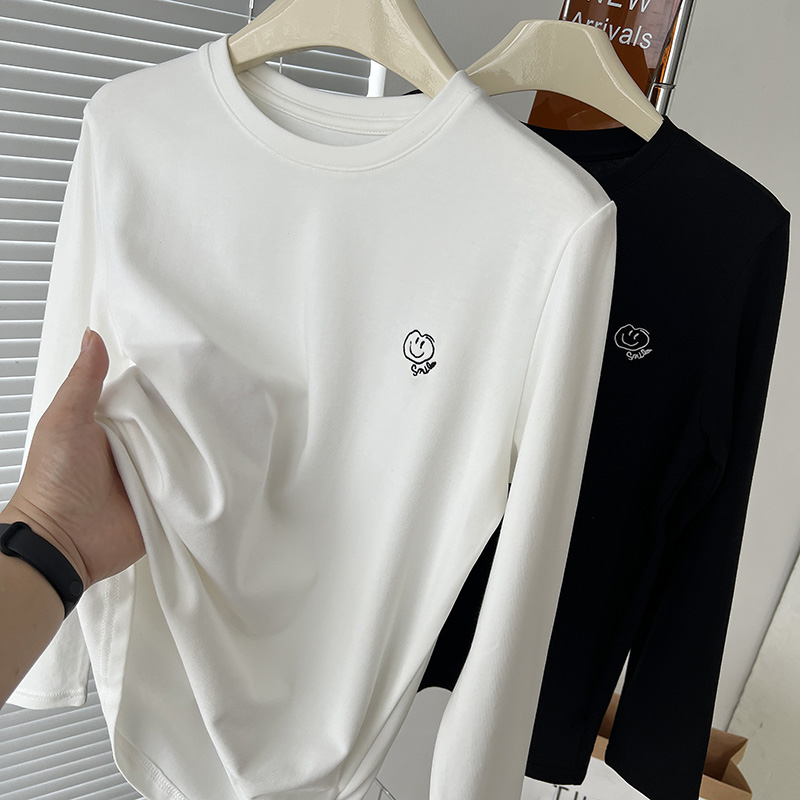 长袖韩版卡通刺绣女长袖T恤打底