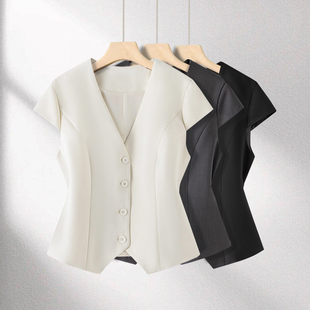 高级感护肩西装马甲女时髦洋气2025春秋短款外搭外穿宽松半袖上衣