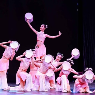 儿童钱鼓舞春嬉舞蹈服胶州秧歌表演出服装少儿古典舞集体比赛表演