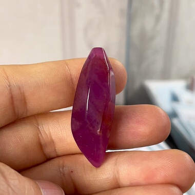 天然无烧无胶六柱体红宝石吊坠男士女士礼物原矿原色专柜正品保真