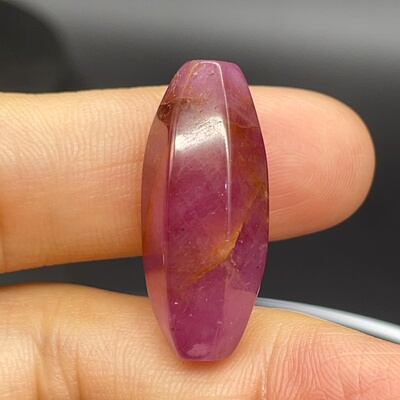 34.09ct天然红宝石六柱体橄榄球挂坠吊坠 文玩项链手链配石专柜货