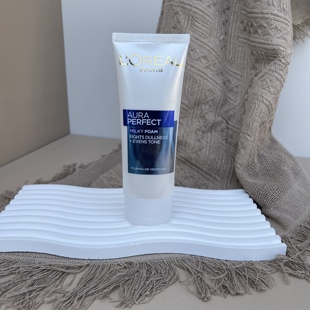 泰国 欧莱雅雪颜净白女士美白洗面奶泡沫细腻包邮