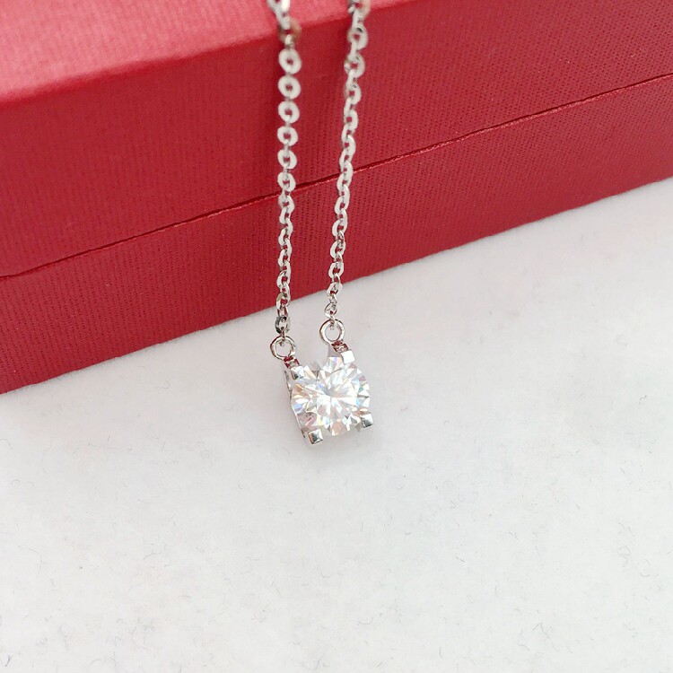 18k金个性莫桑钻石项链18k白金牛头款锁骨链钻石吊坠au750套链