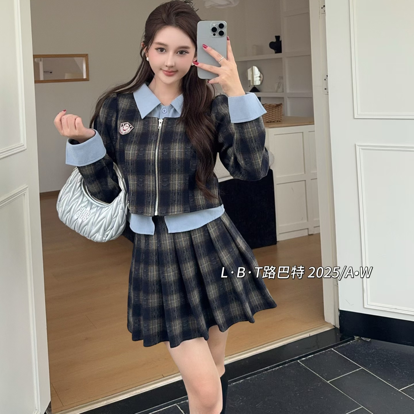 2025新款学院风格纹毛呢外套百褶裙两件套装女秋冬小个子巨好看女