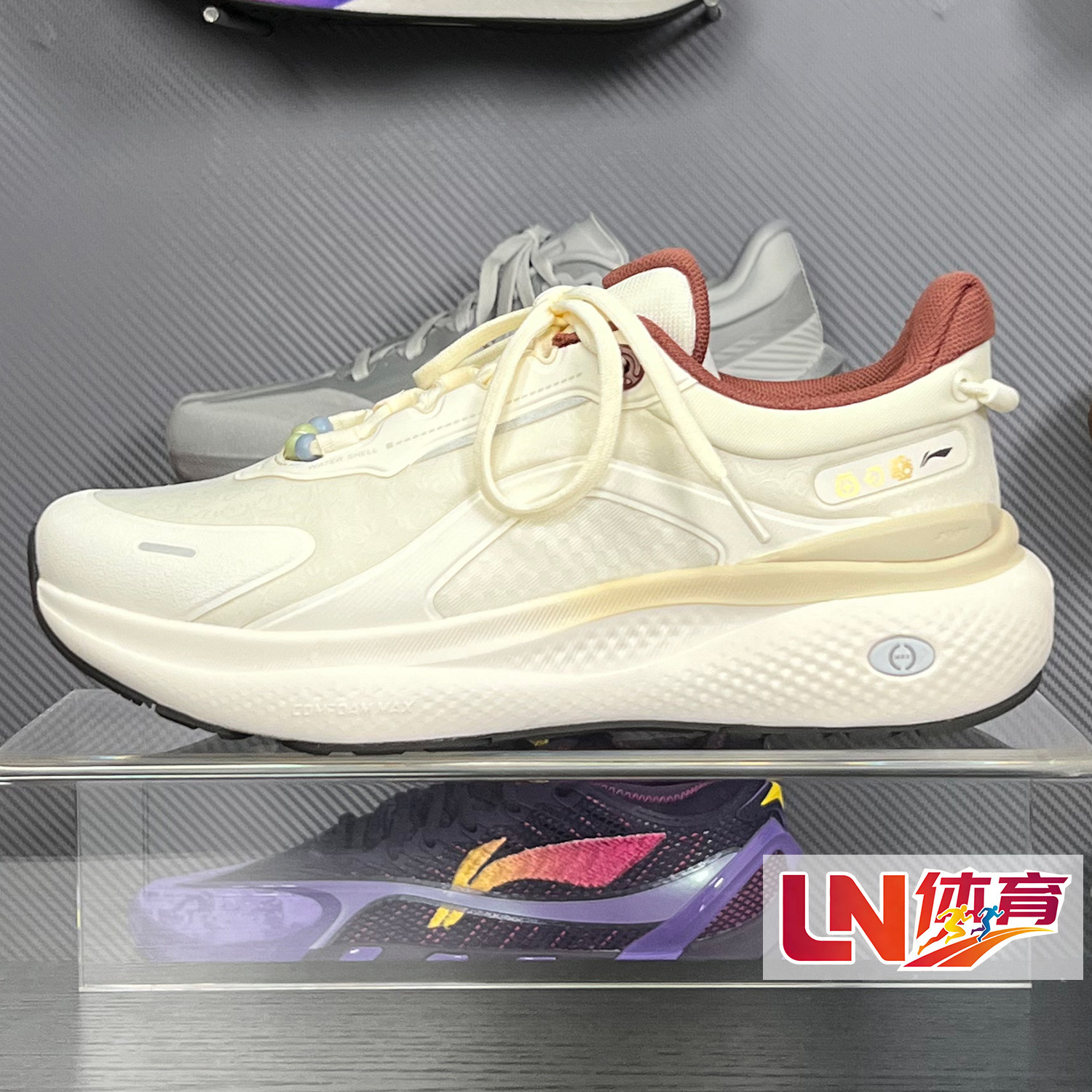 李宁休闲鞋 2026春季新品SOFTPLUS2男女防泼水运动鞋AGLW013/014,运动鞋new,运动休闲鞋,淘宝优惠券,粉丝福利购,淘宝优惠卷