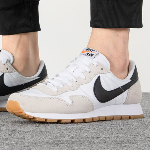 NikeWaffleTrainer2运动鞋