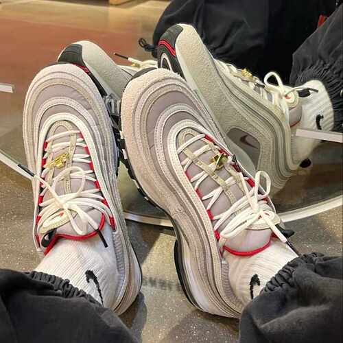 NikeAIRMAX97子弹头跑步鞋