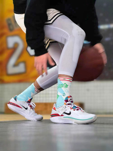 NikeAirZoomGTCut2篮球鞋
