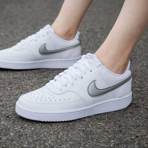 Nike耐克简版空军COURTVISION鞋