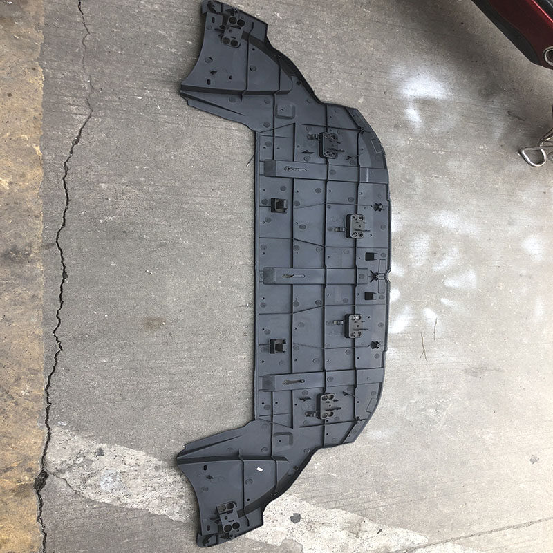 适配标致308 408 308s 中部空气导流板 前保下护板 前杠护板正品