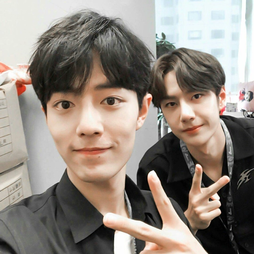 Diamond Diamond Diamond New Model 2022 Wang Yibo xiao Battle Battle Drilling Cross Star Cross -Star Книжный камень липкий бриллиант спальня спальня