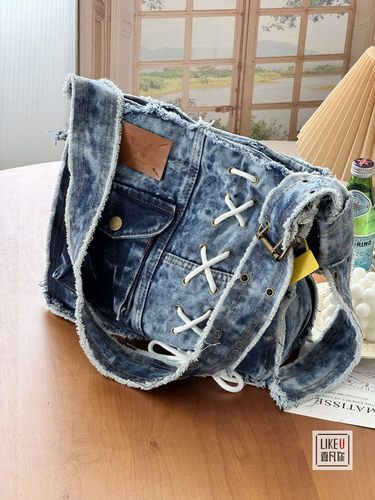 喜凡你牛仔包水洗牛仔复古斜挎