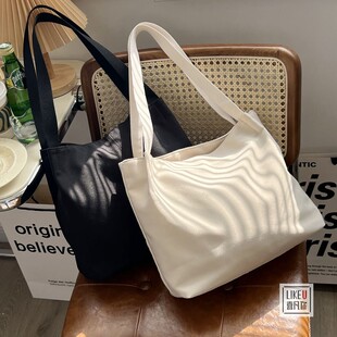 通勤原创自制涤纶文艺日式休闲托特学生百搭方形单肩帆布包购物袋