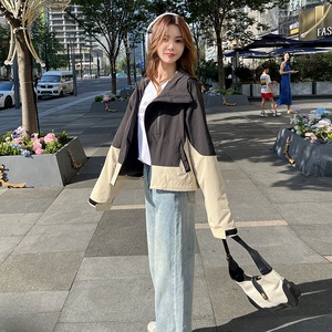 现货 秋季 流行冲锋衣外套女上衣夹克  QD2402款P135K188图片