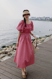 玫红色连衣裙女夏季2025新款后背露腰设计感气质显瘦桔梗法式长裙图片
