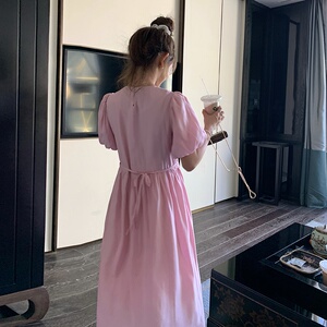 粉色长款连衣裙女2025春季新款学院风褶皱高级感甜美宽松显瘦裙子