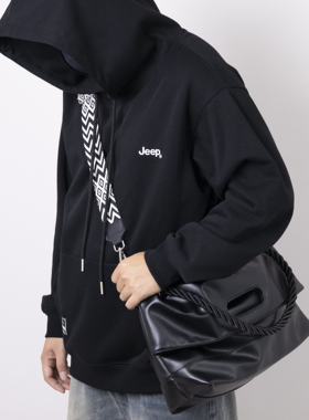 HKK包包软皮挎包肩带男生运动健身包大容量宽肩带潮流通勤邮差包