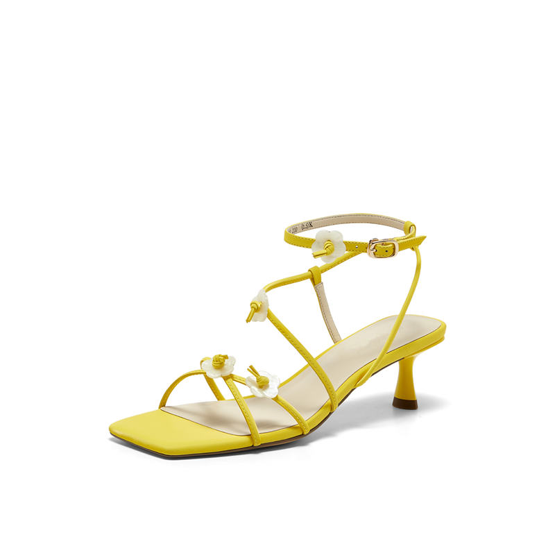 倪妮同款仲夏之梦2025夏新款花朵饰仙女风高跟鞋罗马凉鞋女YRB29