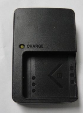 Sony索尼DSC-T5 DSC-T9 DSC-T10数码相机充电器NP-FT1电池充电器