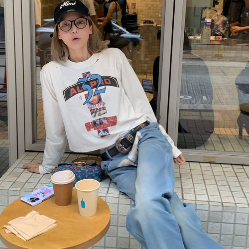 【MIMIHADID】复古破洞白色长袖T恤印花显瘦秋季穿搭女