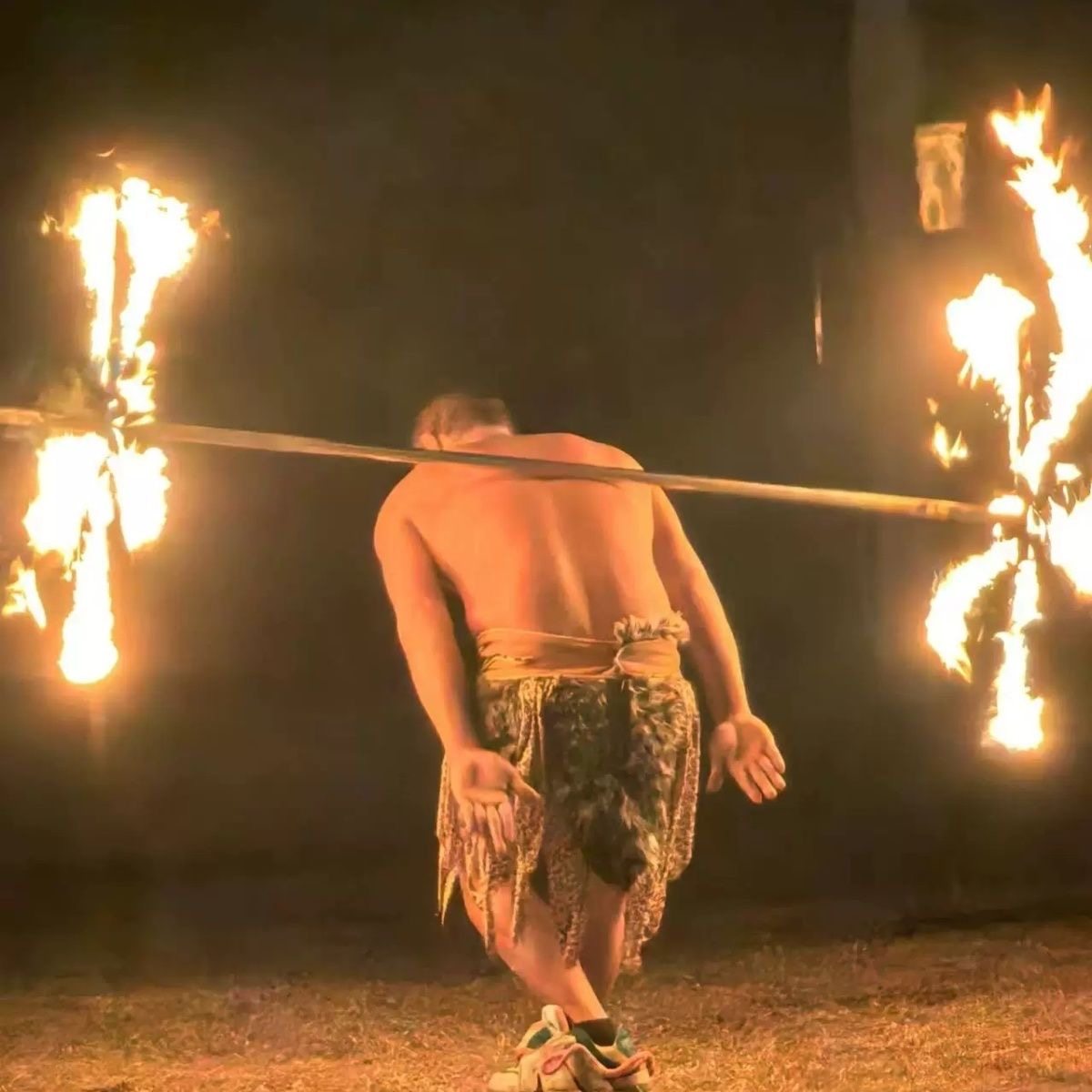 杂技特技道具火秀火龙棍凯夫拉方便拆卸旋转风火轮fire show表演