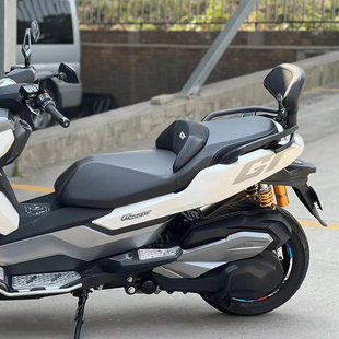 适用于宝马C400GT改装靠背24款无极350Sr4max改装靠背乘客靠背
