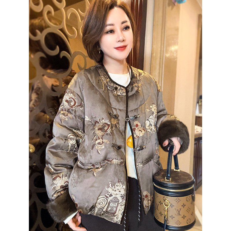岑晨【太平龙象】水貂袖90鹅绒服重磅刺绣新中式女装上衣
