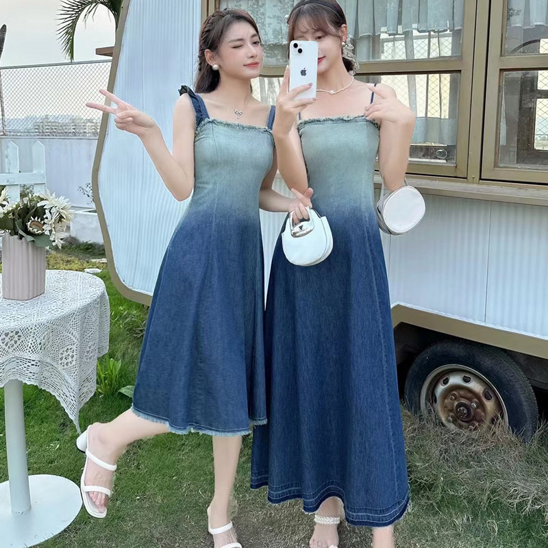 渐变修身吊带裙夏季高级感图片