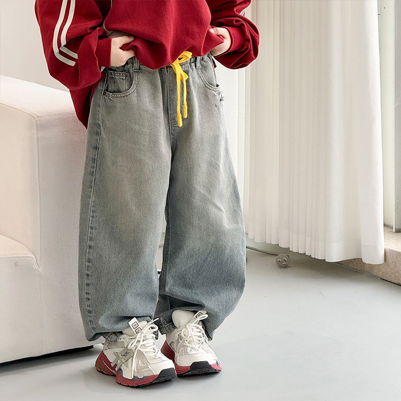 男童春装2025新款儿童个性口袋牛仔裤青少年儿童装浅色渐变弯刀裤