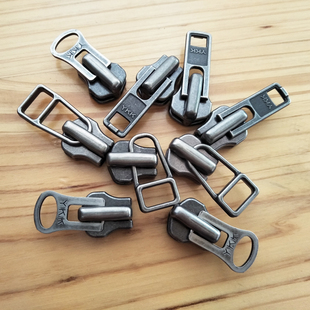 YKK8 10号金属拉头古银色DA头半葫芦头手工DIY配件箱包配件带锁