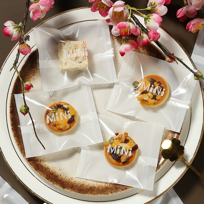 雪花酥包装袋磨砂ins风饼干袋曲奇奶枣自封袋烘焙小饼干机封袋子