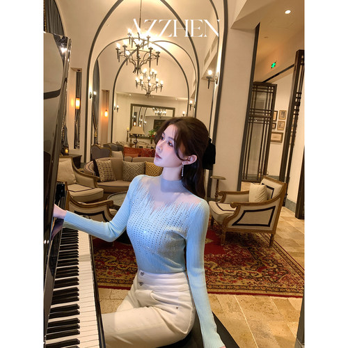 AZZHEN【柔雾栖身】设计感半高领网纱拼接针织打底衫修身烫钻上衣