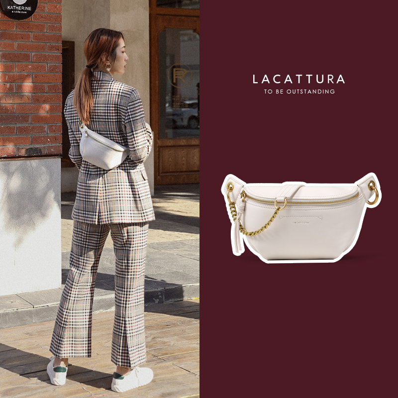 胸包2020新款潮高级感质感ck时尚百搭ins斜挎小包包饺子包腰包女