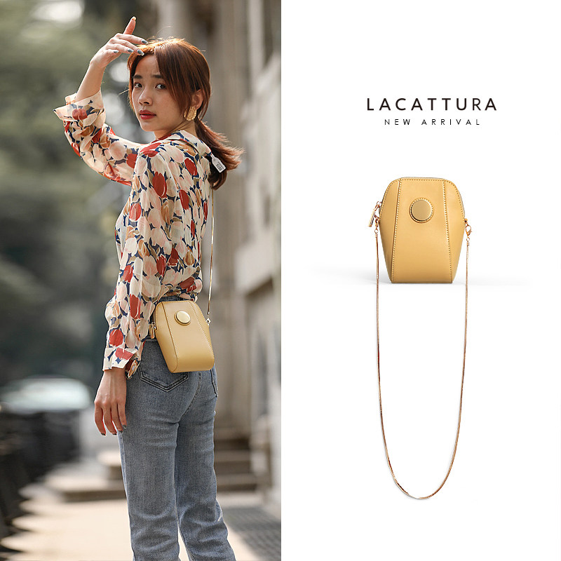 迷你手机小包包2020新款潮夏天网红ck百搭ins时尚链条贝壳斜挎女