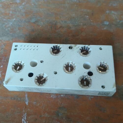 IKRON变频器模块SKiiP 82AC12IT1SKiiP 83AC12IT1SKiiP 84AC12IT1