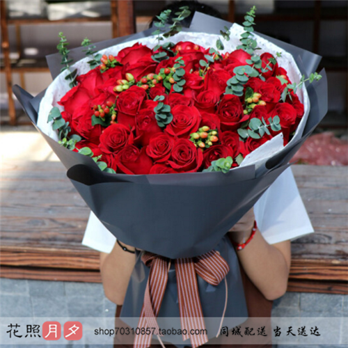 哈尔滨鲜花同城速递52朵66朵红玫瑰鲜花生日表白求婚情人节速递